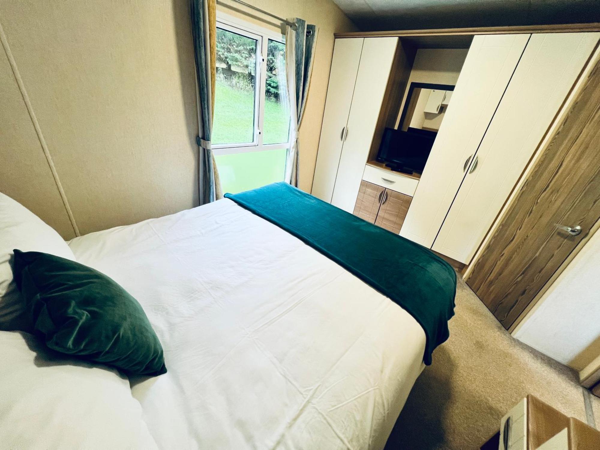2 Bedroom Caravan Lg13, Shanklin, Isle Of Wight Exterior photo