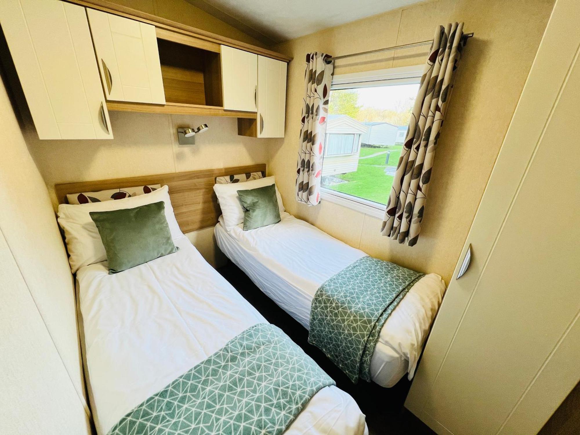 2 Bedroom Caravan Lg13, Shanklin, Isle Of Wight Exterior photo